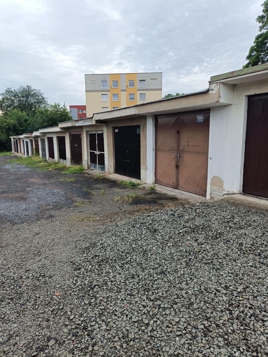 Pronájem garáže 20 m², Sociální péče, Ústí nad Labem, Ústecký kraj Pronájem garáže 20 m², Sociální péče, Ústí nad Labem, Ústecký kraj