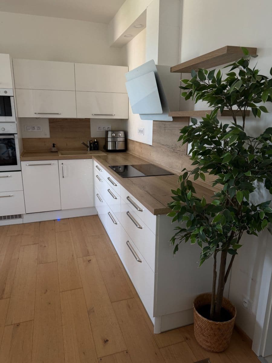 Pronájem bytu 2+kk 61 m², Kačírkova, Praha, Praha Pronájem bytu 2+kk 61 m², Kačírkova, Praha, Praha