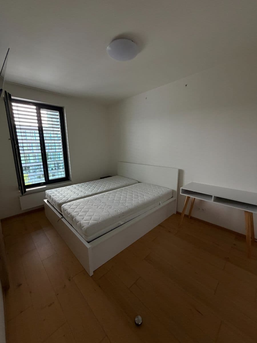 Pronájem bytu 2+kk 61 m², Kačírkova, Praha, Praha Pronájem bytu 2+kk 61 m², Kačírkova, Praha, Praha