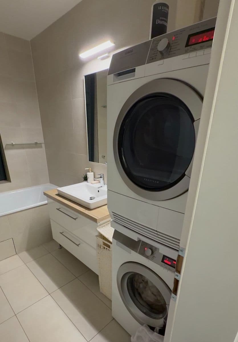 Pronájem bytu 2+kk 61 m², Kačírkova, Praha, Praha Pronájem bytu 2+kk 61 m², Kačírkova, Praha, Praha