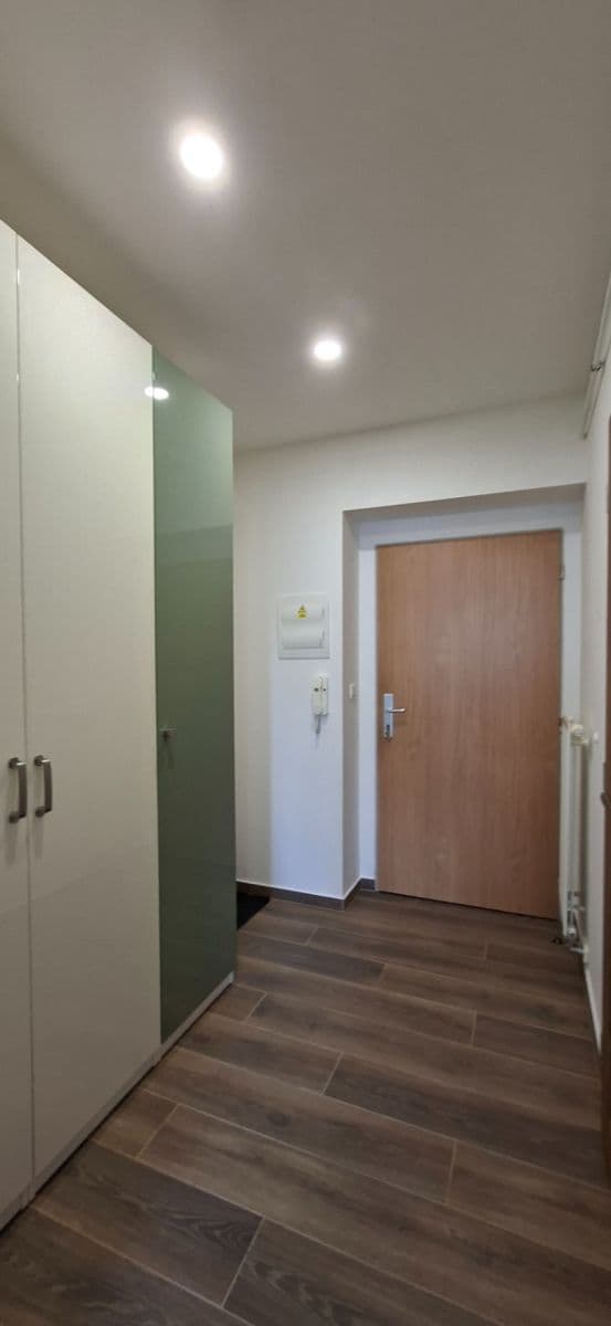 Pronájem bytu 1+kk 30 m², Tymákov, Plzeňský kraj Pronájem bytu 1+kk 30 m², Tymákov, Plzeňský kraj