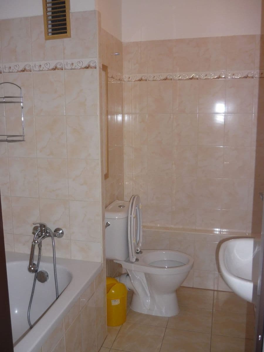 Pronájem bytu 1+1 34 m², Dukelských bojovníků, Znojmo, Jihomoravský kraj Pronájem bytu 1+1 34 m², Dukelských bojovníků, Znojmo, Jihomoravský kraj