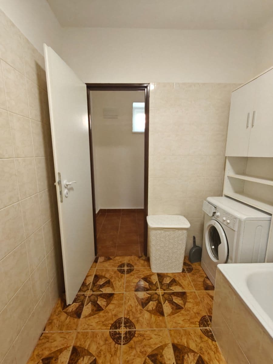 Pronájem bytu 1+kk 34 m², Zámecká, Kynšperk nad Ohří, Karlovarský kraj Pronájem bytu 1+kk 34 m², Zámecká, Kynšperk nad Ohří, Karlovarský kraj