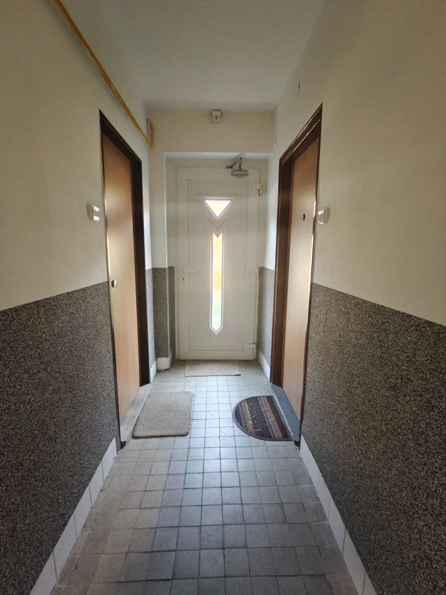 Pronájem bytu 1+kk 34 m², Zámecká, Kynšperk nad Ohří, Karlovarský kraj Pronájem bytu 1+kk 34 m², Zámecká, Kynšperk nad Ohří, Karlovarský kraj