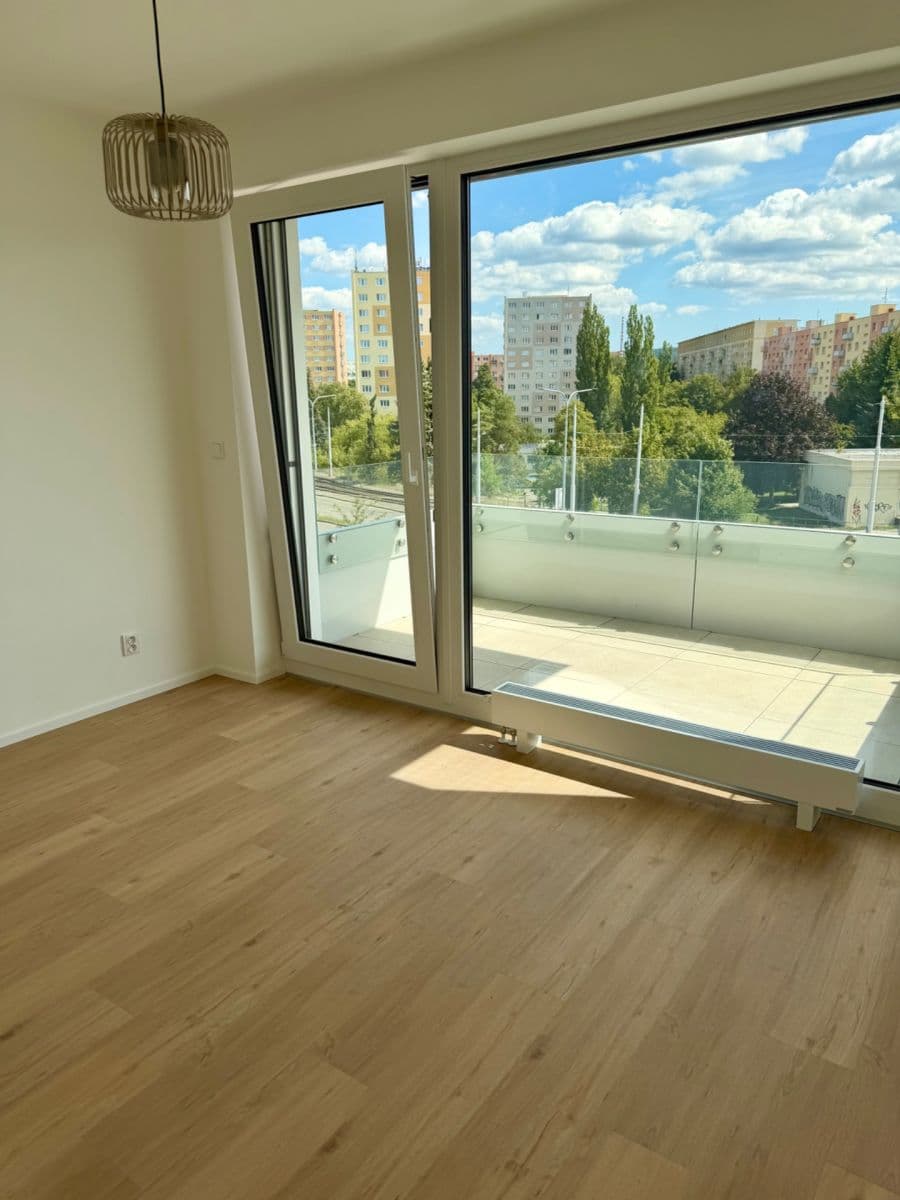 Pronájem bytu 2+kk 57 m², třída Generála Píky, Brno, Jihomoravský kraj Pronájem bytu 2+kk 57 m², třída Generála Píky, Brno, Jihomoravský kraj