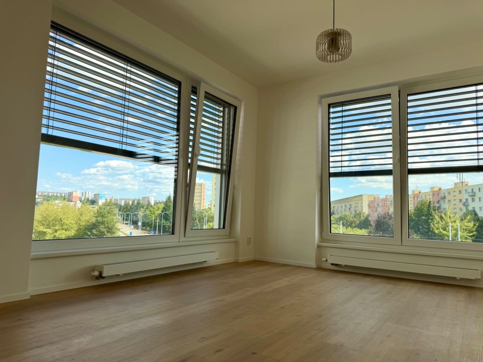 Pronájem bytu 2+kk 57 m², třída Generála Píky, Brno, Jihomoravský kraj Pronájem bytu 2+kk 57 m², třída Generála Píky, Brno, Jihomoravský kraj
