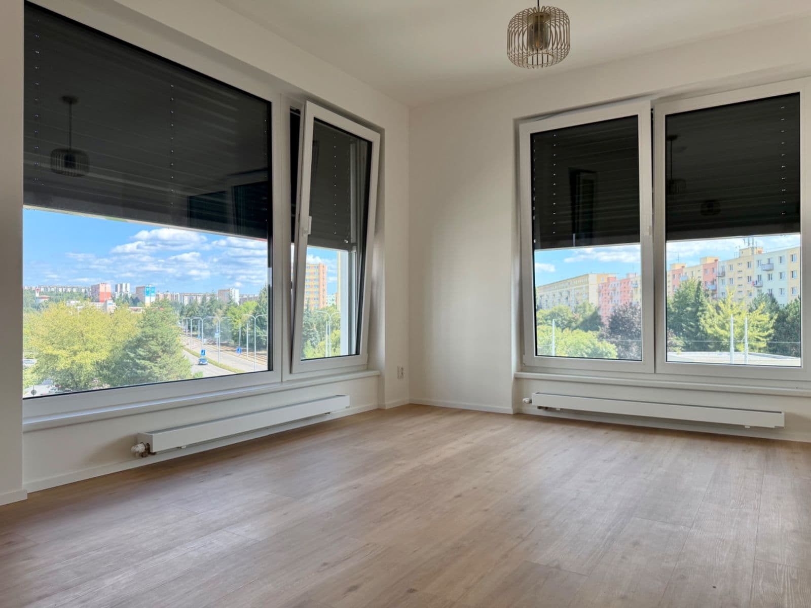 Pronájem bytu 2+kk 57 m², třída Generála Píky, Brno, Jihomoravský kraj Pronájem bytu 2+kk 57 m², třída Generála Píky, Brno, Jihomoravský kraj