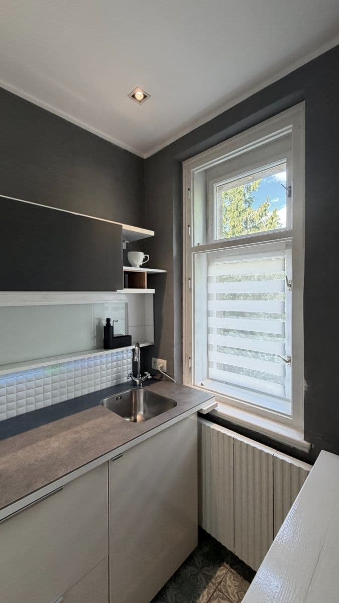 Pronájem bytu 2+kk 40 m², U Mlýna, Praha, Praha Pronájem bytu 2+kk 40 m², U Mlýna, Praha, Praha