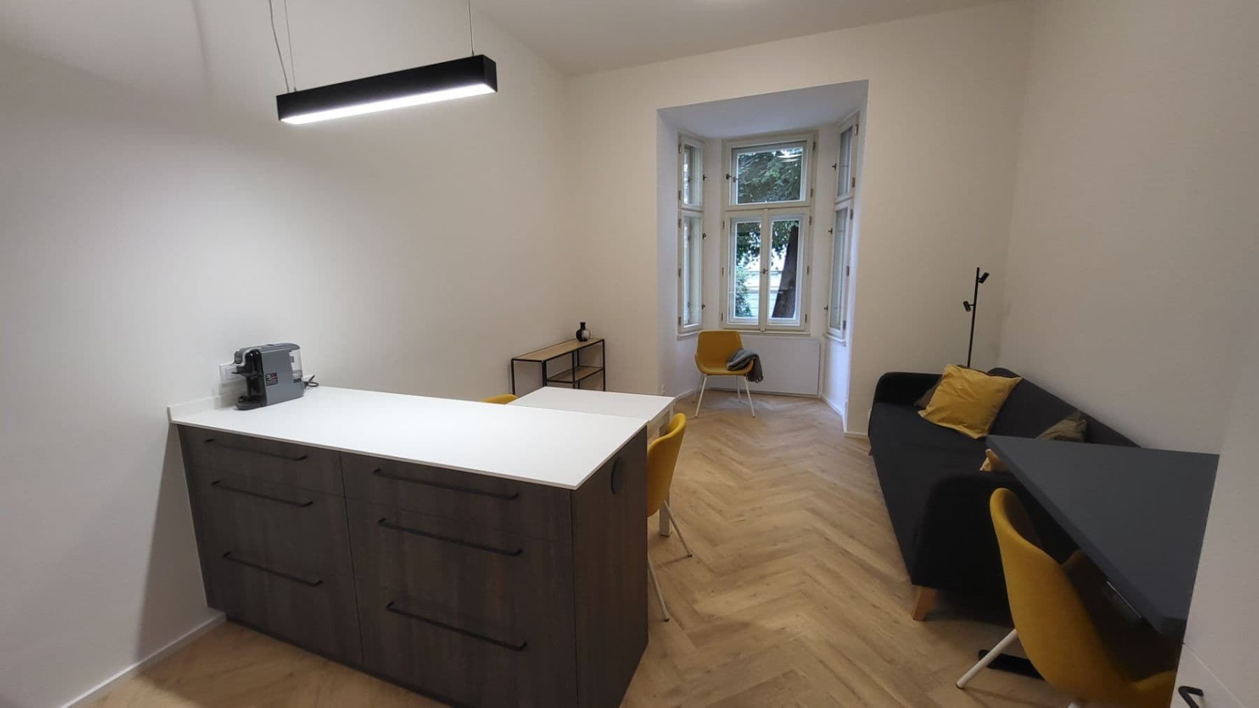 Pronájem bytu 2+kk 44 m², Tolstého, Praha, Praha Pronájem bytu 2+kk 44 m², Tolstého, Praha, Praha