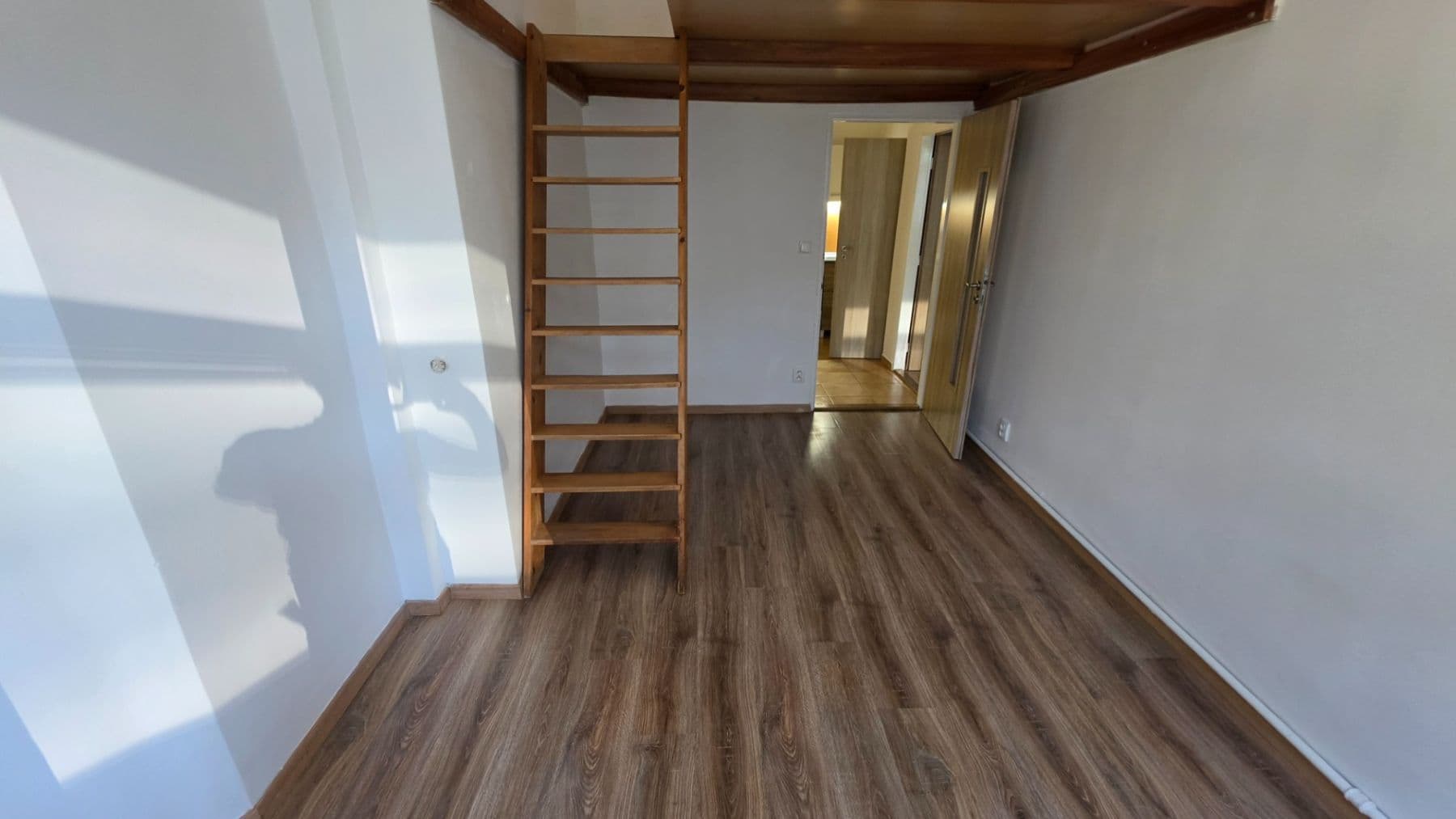 Pronájem bytu 2+kk 42 m², Vrchlického, Praha, Praha Pronájem bytu 2+kk 42 m², Vrchlického, Praha, Praha