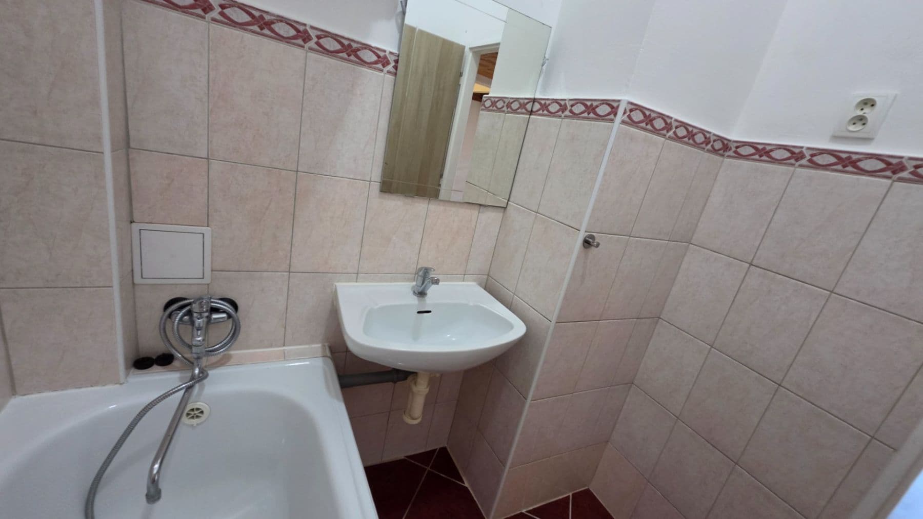 Pronájem bytu 2+kk 42 m², Vrchlického, Praha, Praha Pronájem bytu 2+kk 42 m², Vrchlického, Praha, Praha