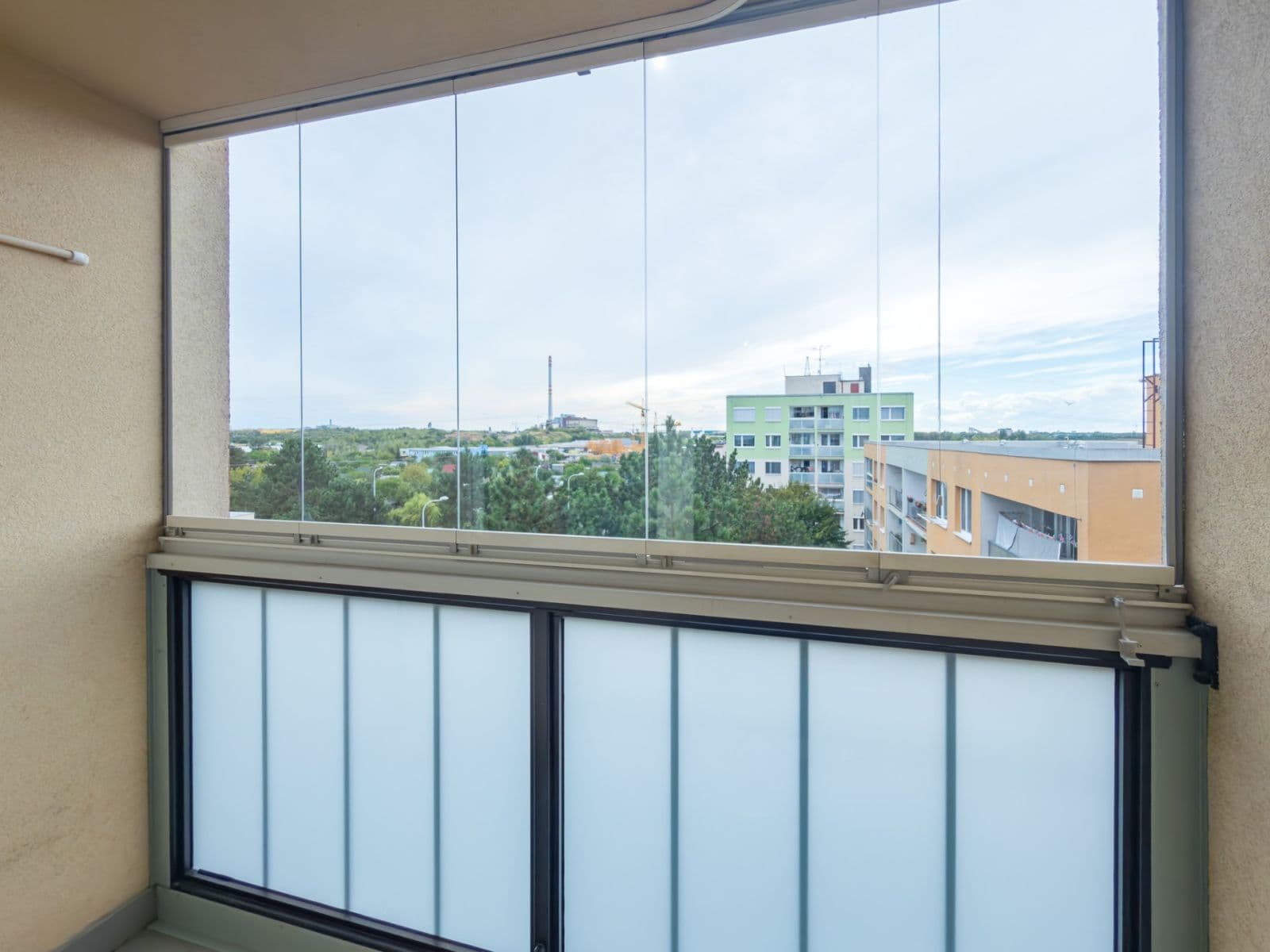 Pronájem bytu 3+1 66 m², Travná, Praha, Praha Pronájem bytu 3+1 66 m², Travná, Praha, Praha