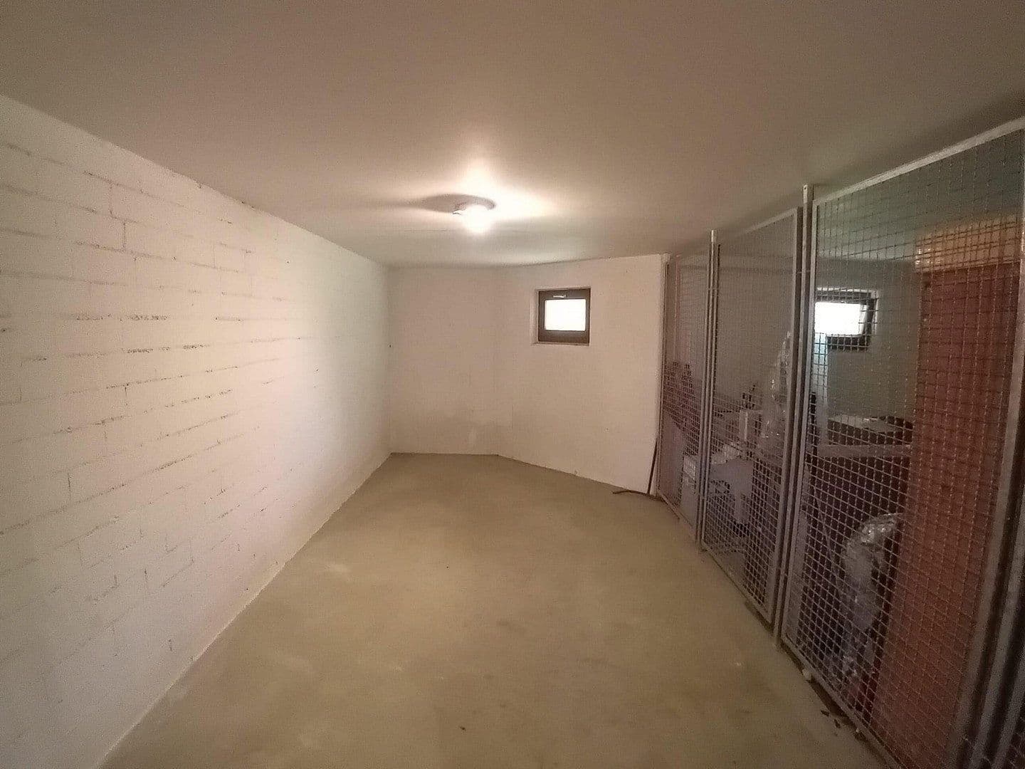 Prodej bytu 3+1 66 m², Radeberger Str. 26, Dresden Weissig, Sasko Prodej bytu 3+1 66 m², Radeberger Str. 26, Dresden Weissig, Sasko