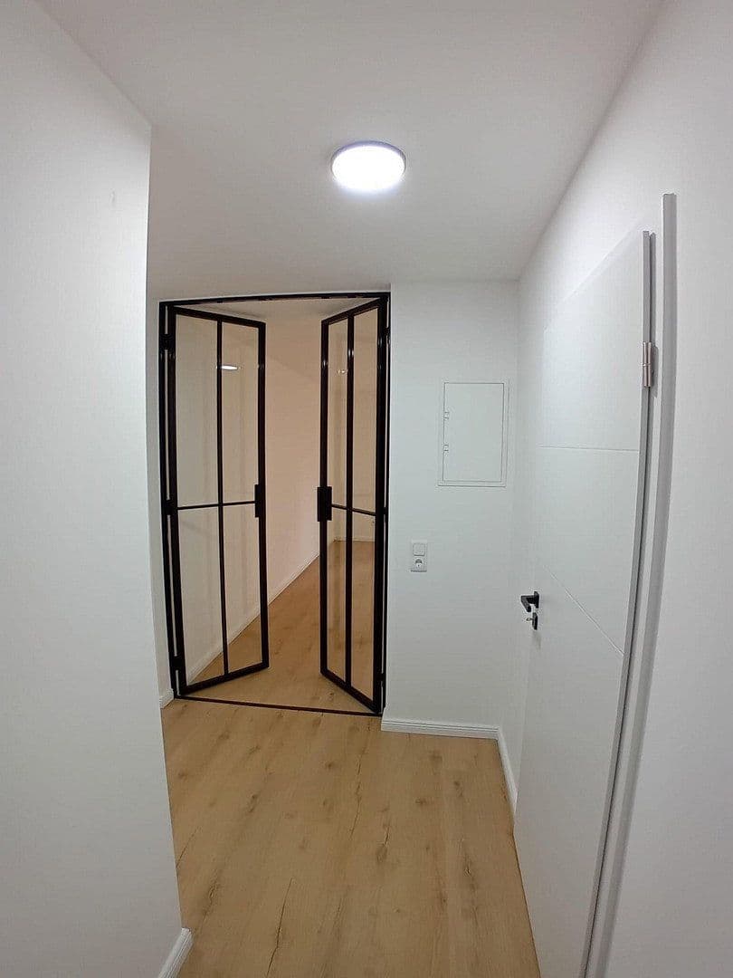 Prodej bytu 3+1 66 m², Radeberger Str. 26, Dresden Weissig, Sasko Prodej bytu 3+1 66 m², Radeberger Str. 26, Dresden Weissig, Sasko