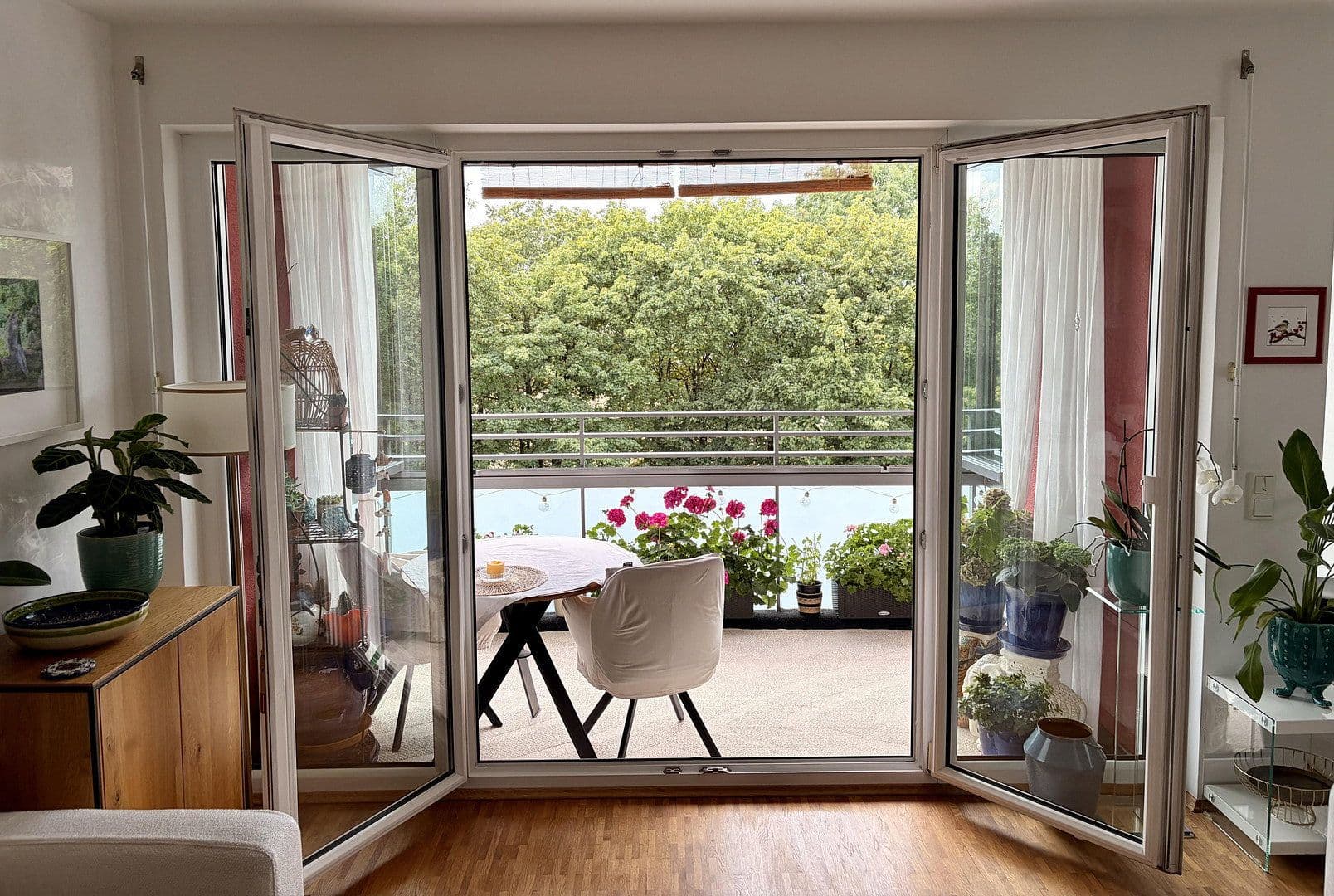 Prodej bytu 3+1 76 m², Hohenwaldeckstrasse 47, München, Bavorsko Prodej bytu 3+1 76 m², Hohenwaldeckstrasse 47, München, Bavorsko