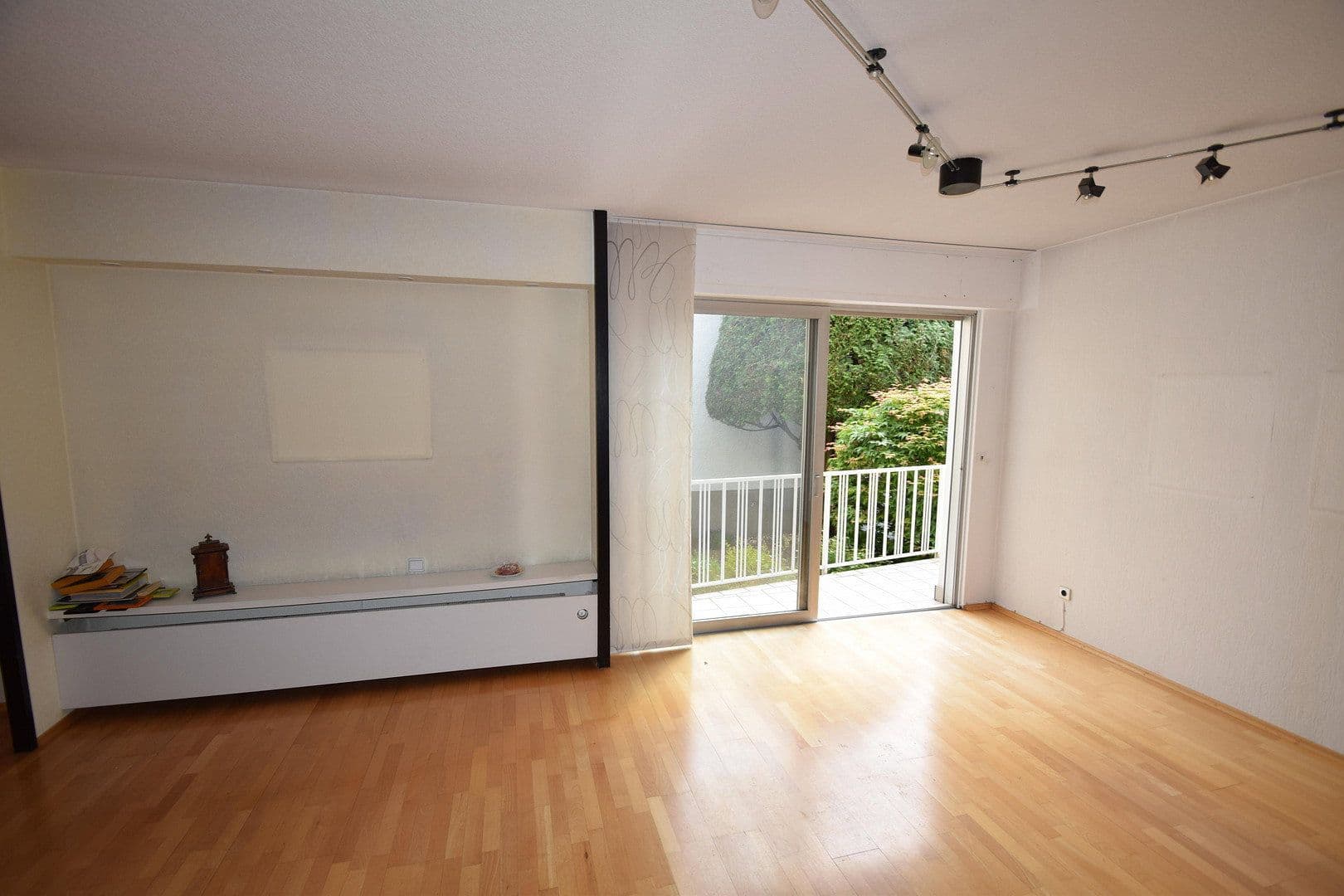 Prodej domu 216 m², pozemek 530 m², Weiterstadt, Hessen Prodej domu 216 m², pozemek 530 m², Weiterstadt, Hessen