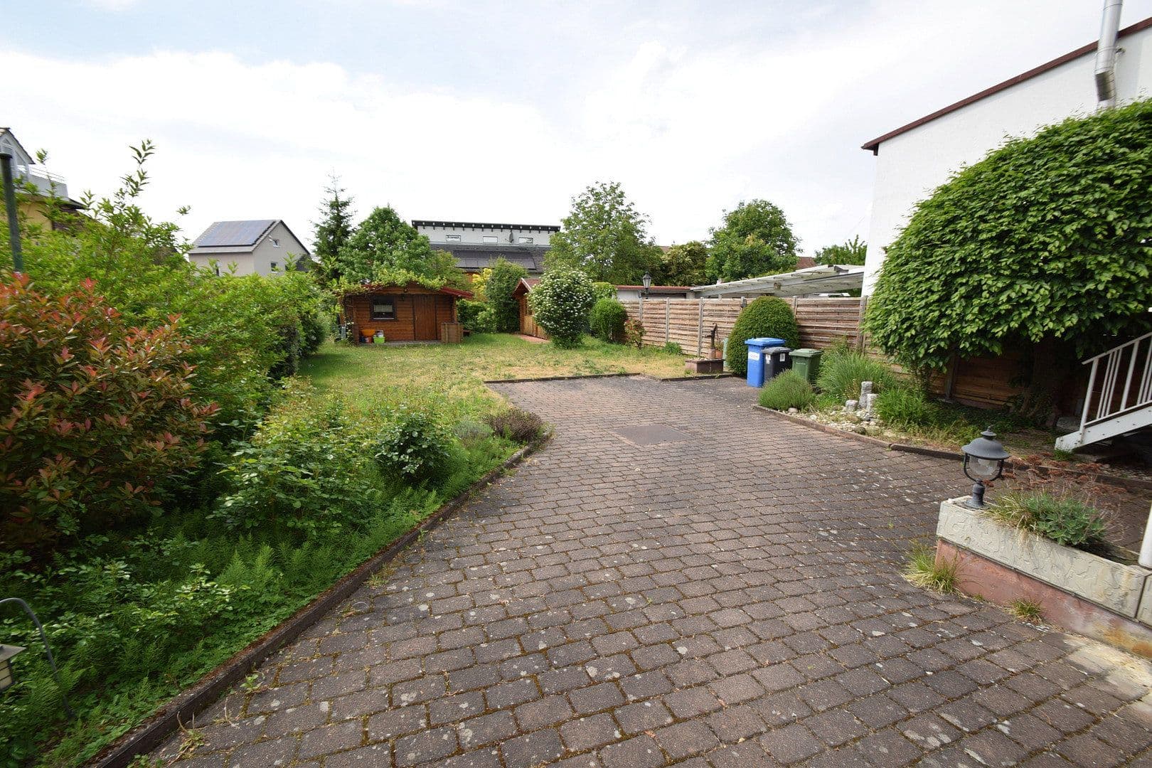 Prodej domu 216 m², pozemek 530 m², Weiterstadt, Hessen Prodej domu 216 m², pozemek 530 m², Weiterstadt, Hessen