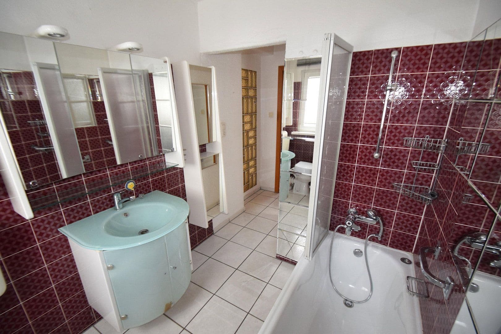 Prodej domu 216 m², pozemek 530 m², Weiterstadt, Hessen Prodej domu 216 m², pozemek 530 m², Weiterstadt, Hessen