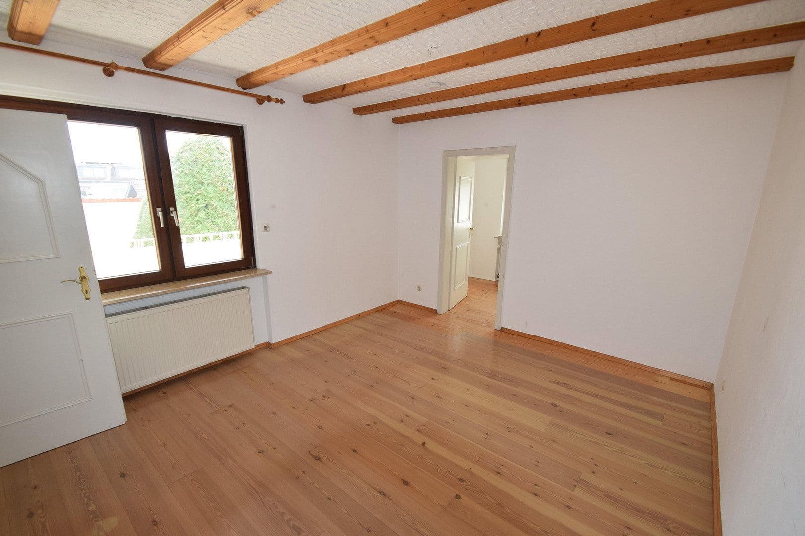 Prodej domu 216 m², pozemek 530 m², Weiterstadt, Hessen Prodej domu 216 m², pozemek 530 m², Weiterstadt, Hessen