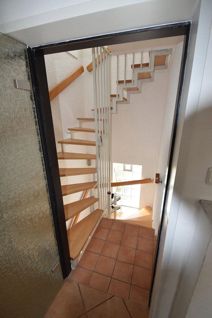 Prodej domu 216 m², pozemek 530 m², Weiterstadt, Hessen Prodej domu 216 m², pozemek 530 m², Weiterstadt, Hessen