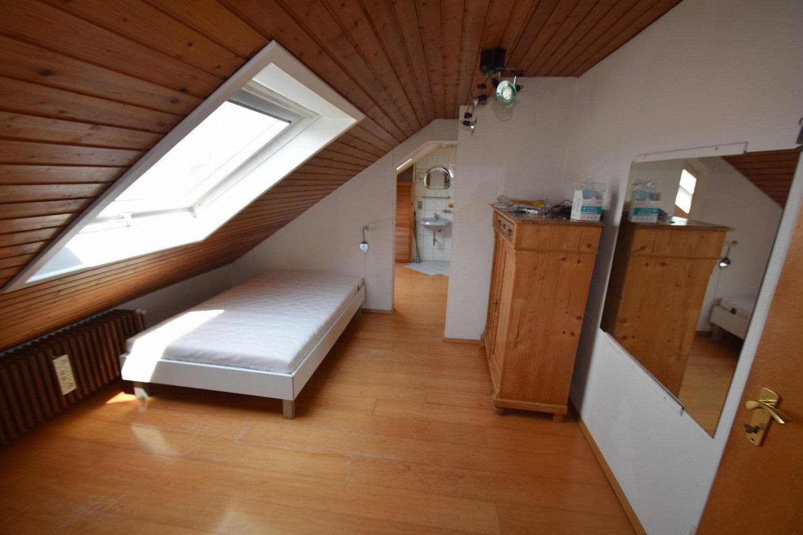 Prodej domu 216 m², pozemek 530 m², Weiterstadt, Hessen Prodej domu 216 m², pozemek 530 m², Weiterstadt, Hessen