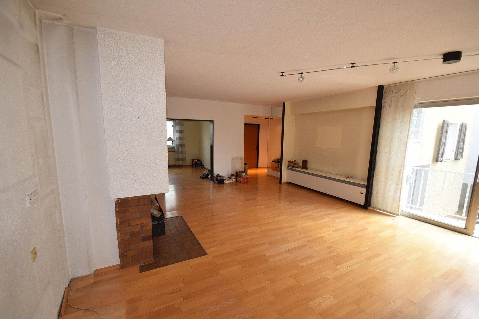 Prodej domu 216 m², pozemek 530 m², Weiterstadt, Hessen Prodej domu 216 m², pozemek 530 m², Weiterstadt, Hessen