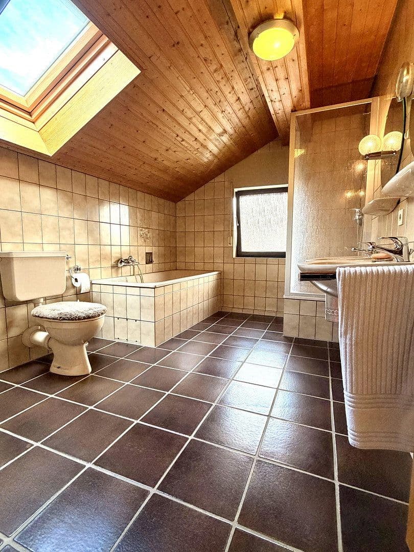 Prodej domu 137 m², pozemek 379 m², Erkelenz, Severní Porýní-Vestfálsko Prodej domu 137 m², pozemek 379 m², Erkelenz, Severní Porýní-Vestfálsko