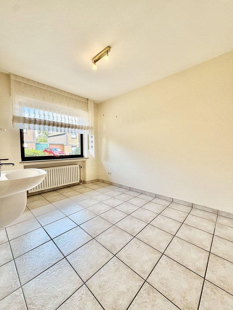 Prodej domu 137 m², pozemek 379 m², Erkelenz, Severní Porýní-Vestfálsko Prodej domu 137 m², pozemek 379 m², Erkelenz, Severní Porýní-Vestfálsko