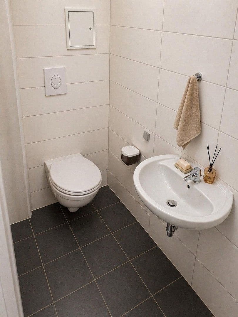 Pronájem bytu 4+kk 93 m², Messerschmiedestr. 22, Žíč, Sasko-Anhaltsko Pronájem bytu 4+kk 93 m², Messerschmiedestr. 22, Žíč, Sasko-Anhaltsko