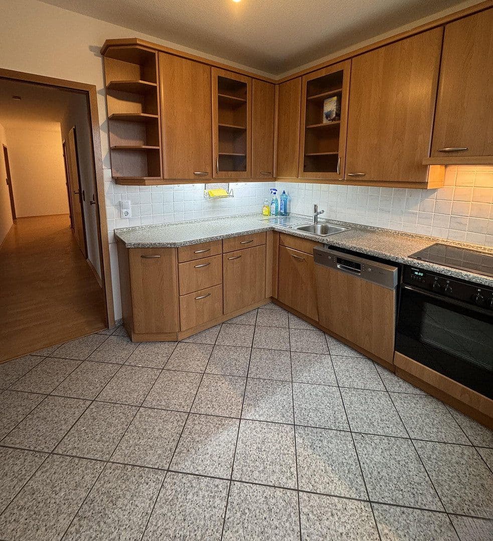 Pronájem bytu 3+1 93 m², Graudenzstraße, Köln-Porz, Severní Porýní-Vestfálsko Pronájem bytu 3+1 93 m², Graudenzstraße, Köln-Porz, Severní Porýní-Vestfálsko