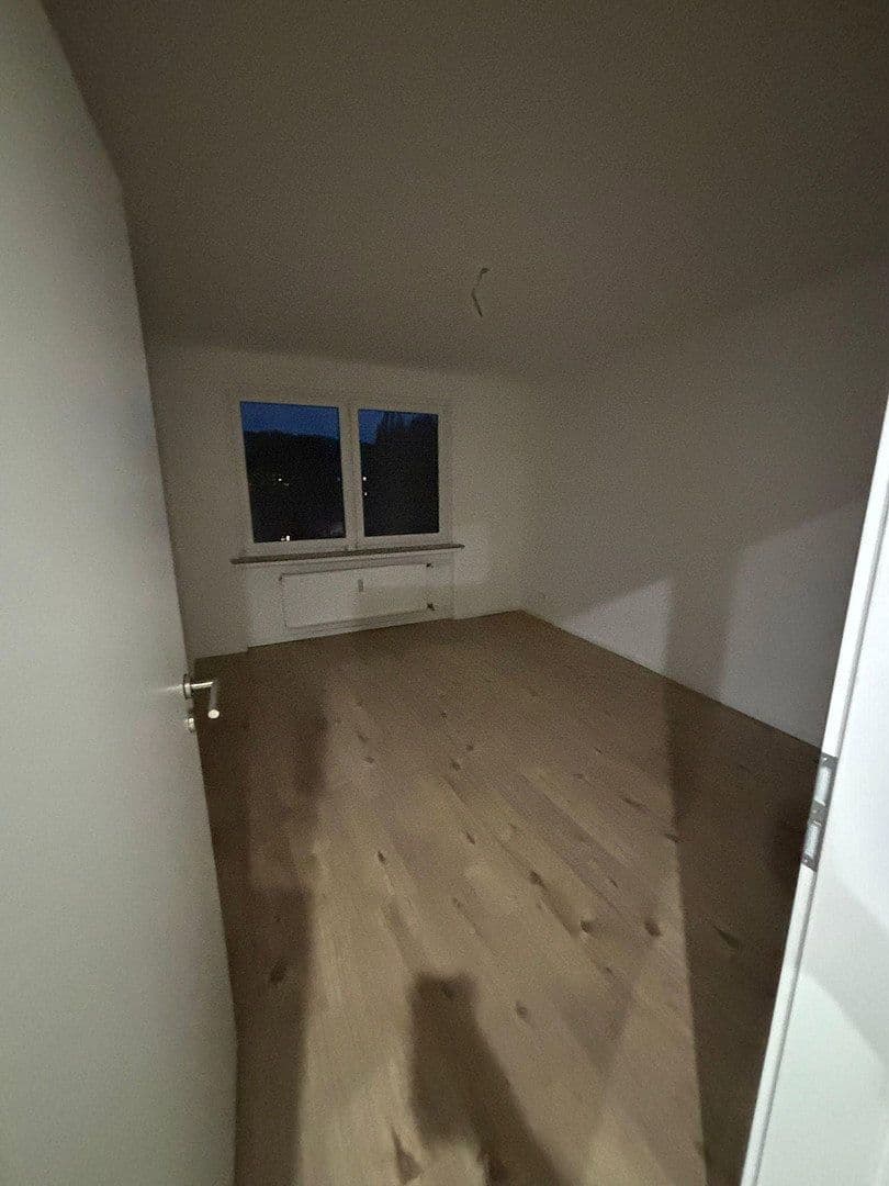 Pronájem bytu 3+1 80 m², Hagenerstr. 47, Gevelsberg, Severní Porýní-Vestfálsko Pronájem bytu 3+1 80 m², Hagenerstr. 47, Gevelsberg, Severní Porýní-Vestfálsko