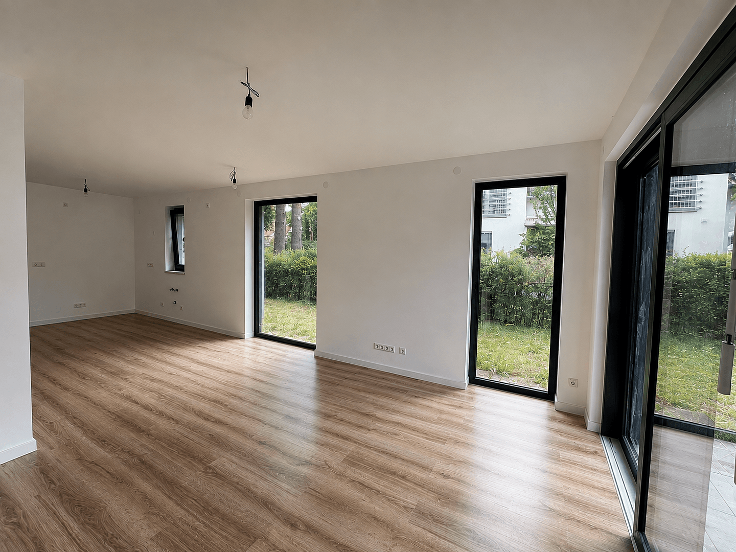 Prodej domu 122 m², pozemek 197 m², Odernheimer Straße 94 B, Berlin, Berlín Prodej domu 122 m², pozemek 197 m², Odernheimer Straße 94 B, Berlin, Berlín