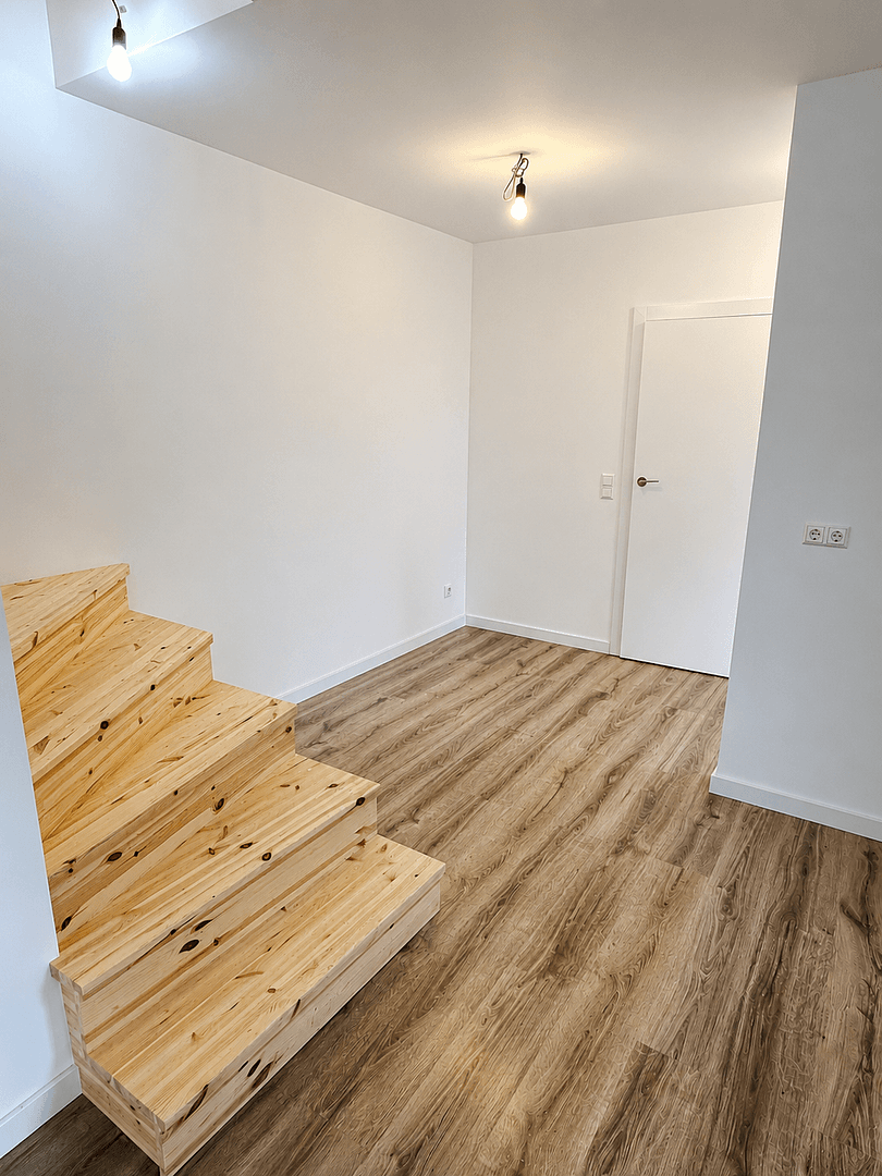 Prodej domu 122 m², pozemek 197 m², Odernheimer Straße 94 B, Berlin, Berlín Prodej domu 122 m², pozemek 197 m², Odernheimer Straße 94 B, Berlin, Berlín
