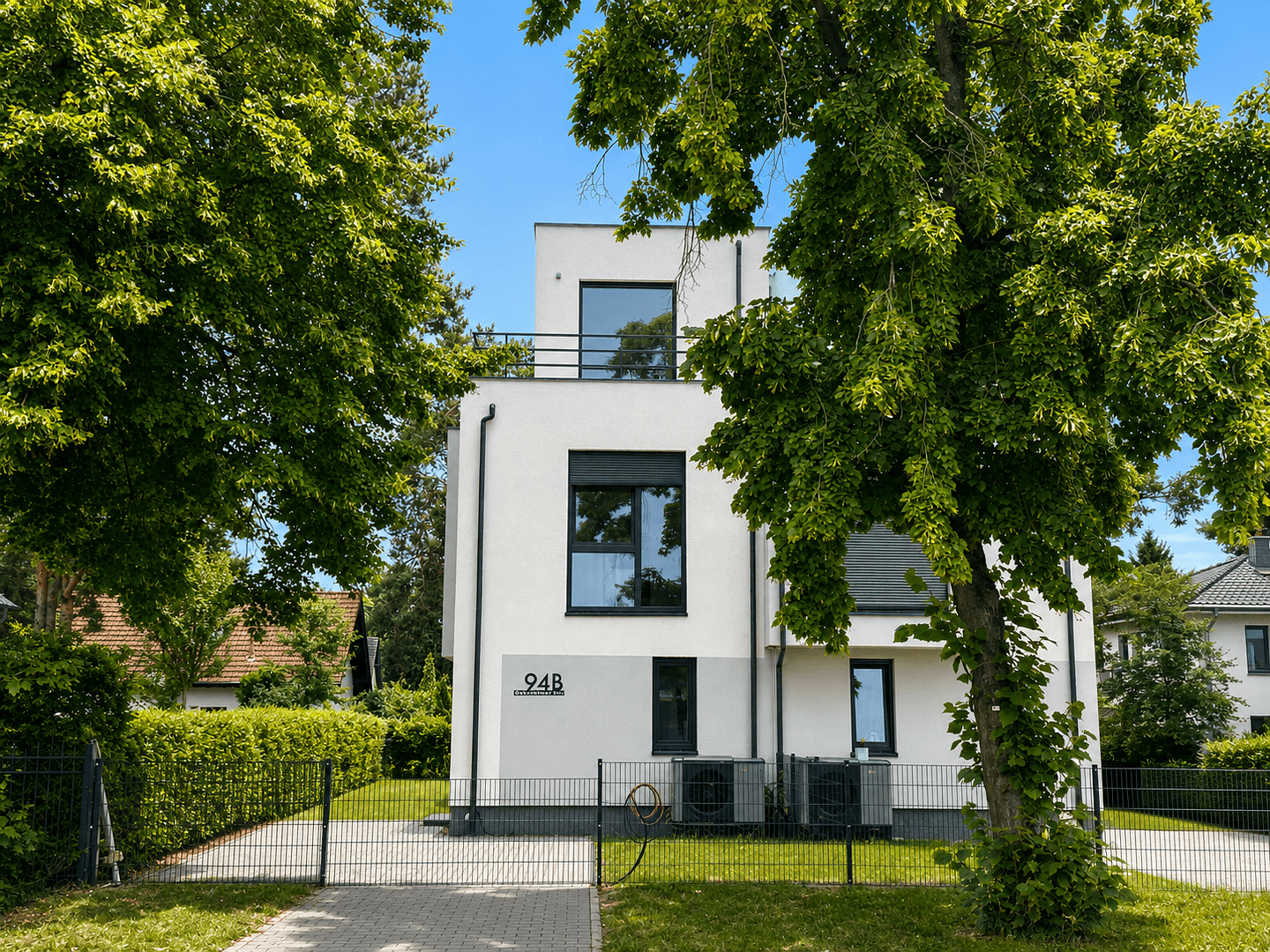 Prodej domu 122 m², pozemek 197 m², Odernheimer Straße 94 B, Berlin, Berlín Prodej domu 122 m², pozemek 197 m², Odernheimer Straße 94 B, Berlin, Berlín
