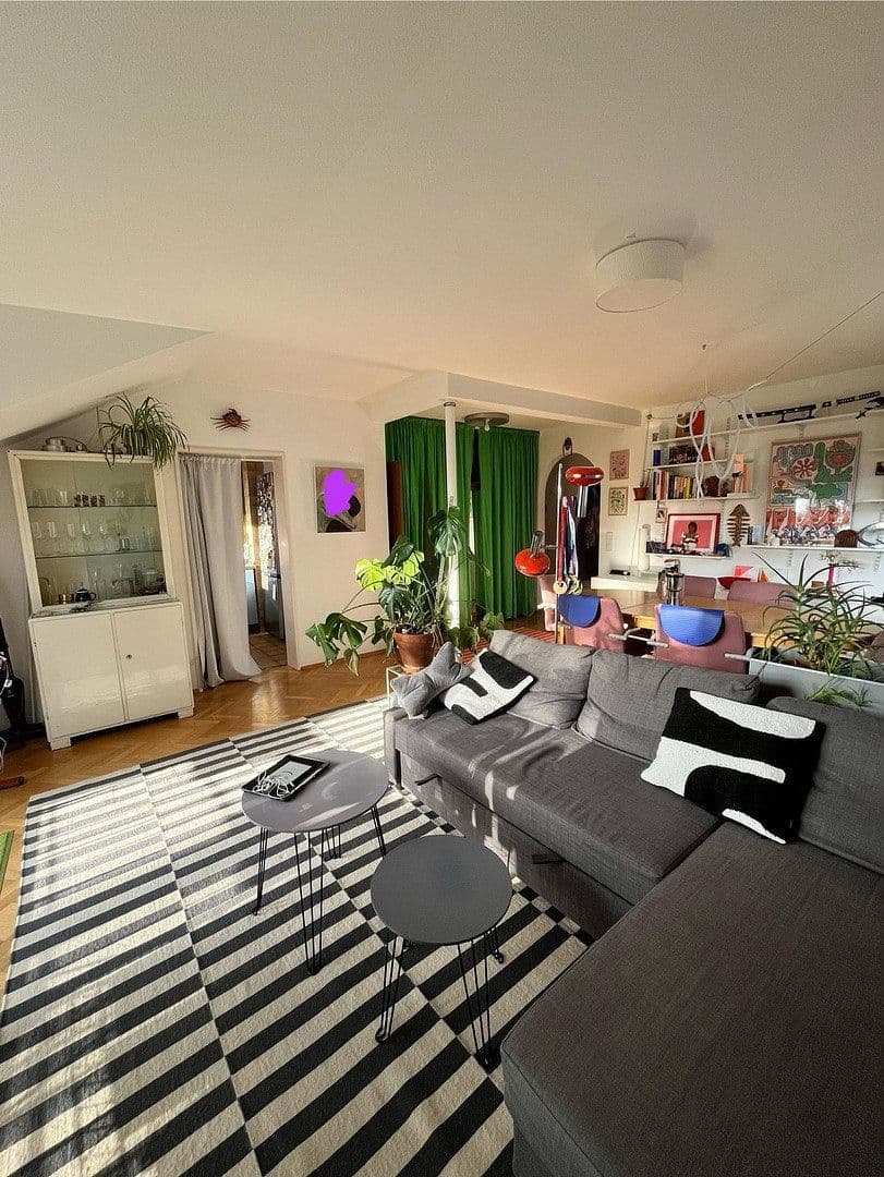 Pronájem bytu 3+1 70 m², Kapellenhofweg 1, Köln, Severní Porýní-Vestfálsko Pronájem bytu 3+1 70 m², Kapellenhofweg 1, Köln, Severní Porýní-Vestfálsko
