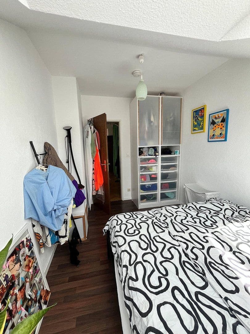 Pronájem bytu 3+1 70 m², Kapellenhofweg 1, Köln, Severní Porýní-Vestfálsko Pronájem bytu 3+1 70 m², Kapellenhofweg 1, Köln, Severní Porýní-Vestfálsko