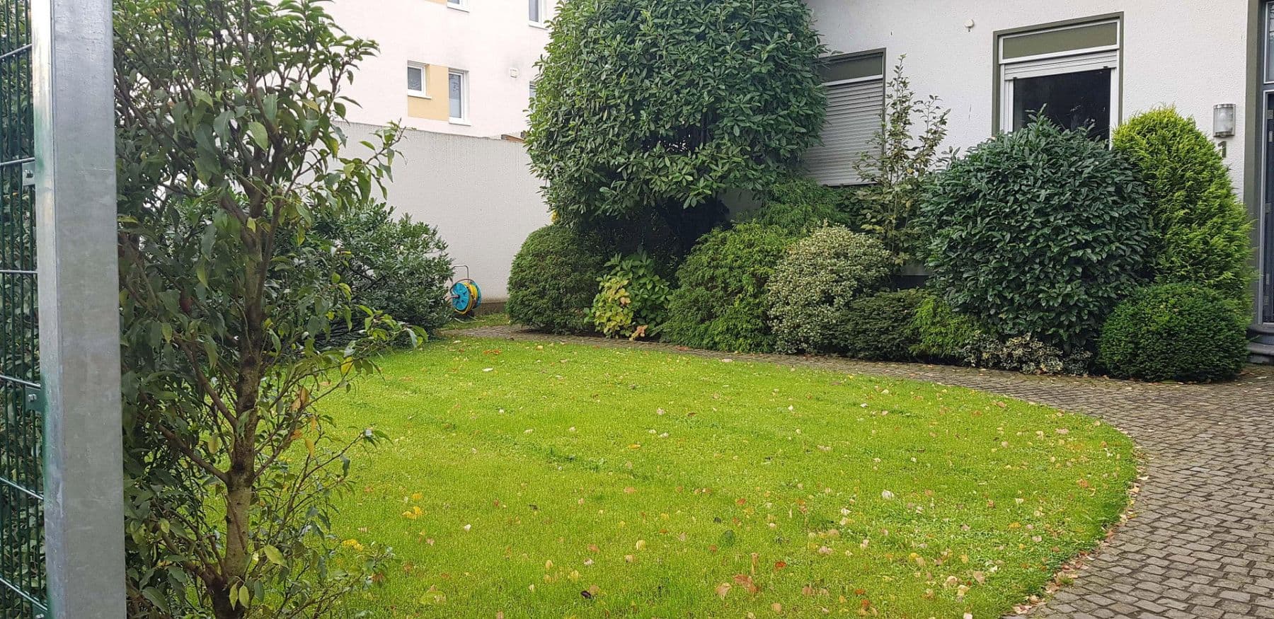 Pronájem bytu 3+1 70 m², Kapellenhofweg 1, Köln, Severní Porýní-Vestfálsko Pronájem bytu 3+1 70 m², Kapellenhofweg 1, Köln, Severní Porýní-Vestfálsko