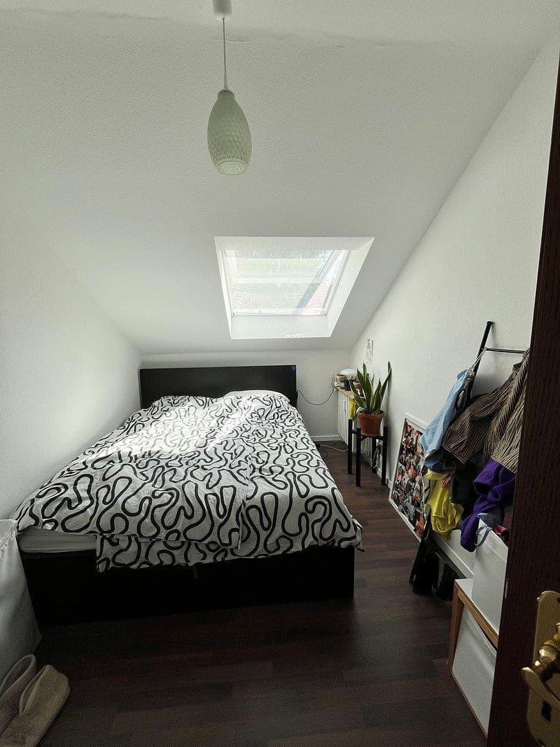 Pronájem bytu 3+1 70 m², Kapellenhofweg 1, Köln, Severní Porýní-Vestfálsko Pronájem bytu 3+1 70 m², Kapellenhofweg 1, Köln, Severní Porýní-Vestfálsko