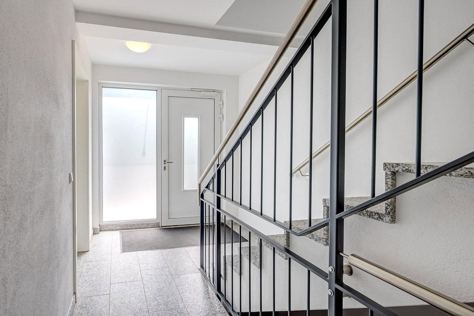 Pronájem bytu 1+1 42 m², Uhdestraße 14d, München, Bavorsko Pronájem bytu 1+1 42 m², Uhdestraße 14d, München, Bavorsko