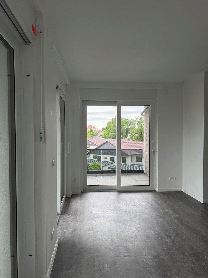 Pronájem bytu 4+1 105 m², Treppendorfer Str. 47, Lubín, Braniborsko Pronájem bytu 4+1 105 m², Treppendorfer Str. 47, Lubín, Braniborsko