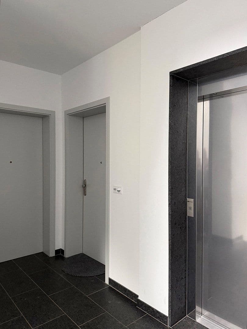 Pronájem bytu 4+1 105 m², Treppendorfer Str. 47, Lubín, Braniborsko Pronájem bytu 4+1 105 m², Treppendorfer Str. 47, Lubín, Braniborsko