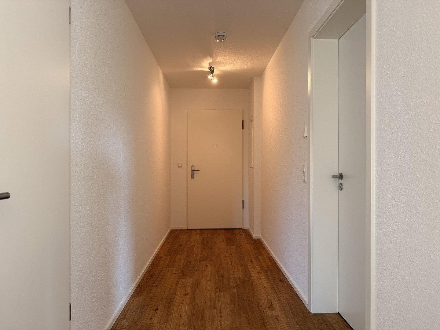Pronájem bytu 2+1 61 m², Rathausstr. 1, Wellendingen, Bádensko-Württembersko Pronájem bytu 2+1 61 m², Rathausstr. 1, Wellendingen, Bádensko-Württembersko