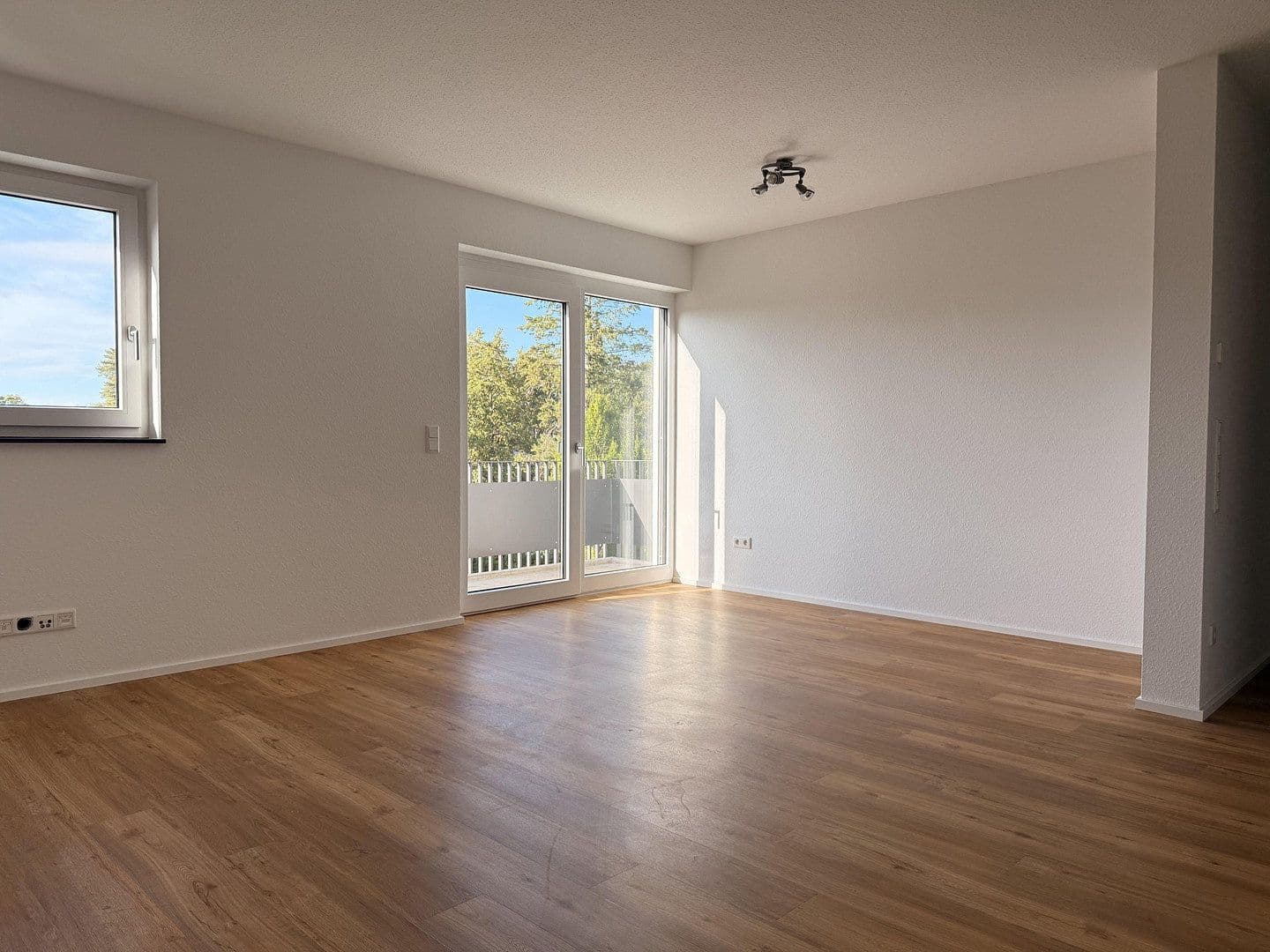 Pronájem bytu 2+1 61 m², Rathausstr. 1, Wellendingen, Bádensko-Württembersko Pronájem bytu 2+1 61 m², Rathausstr. 1, Wellendingen, Bádensko-Württembersko
