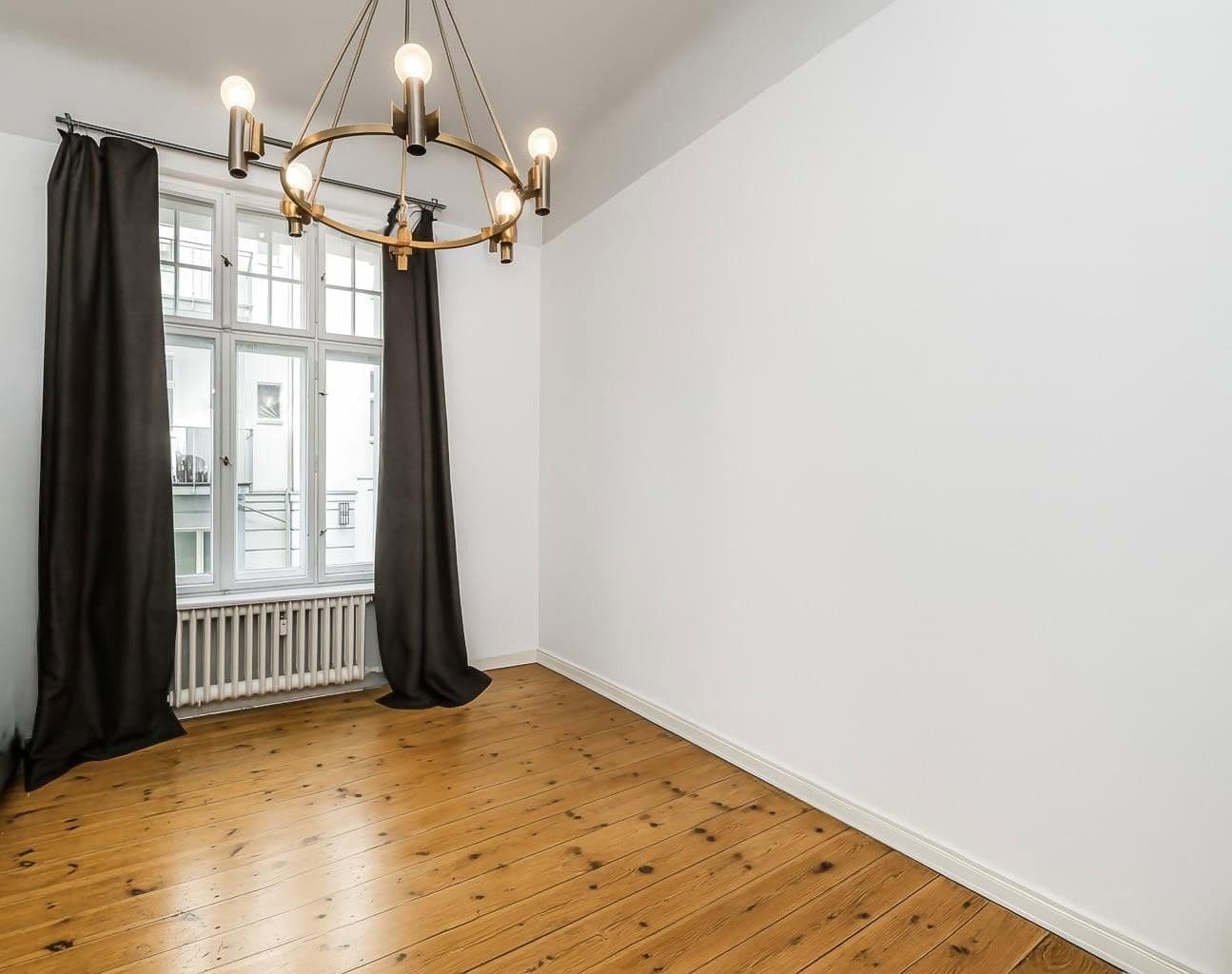Prodej bytu 3+1 112 m², Berlin, Berlín Prodej bytu 3+1 112 m², Berlin, Berlín