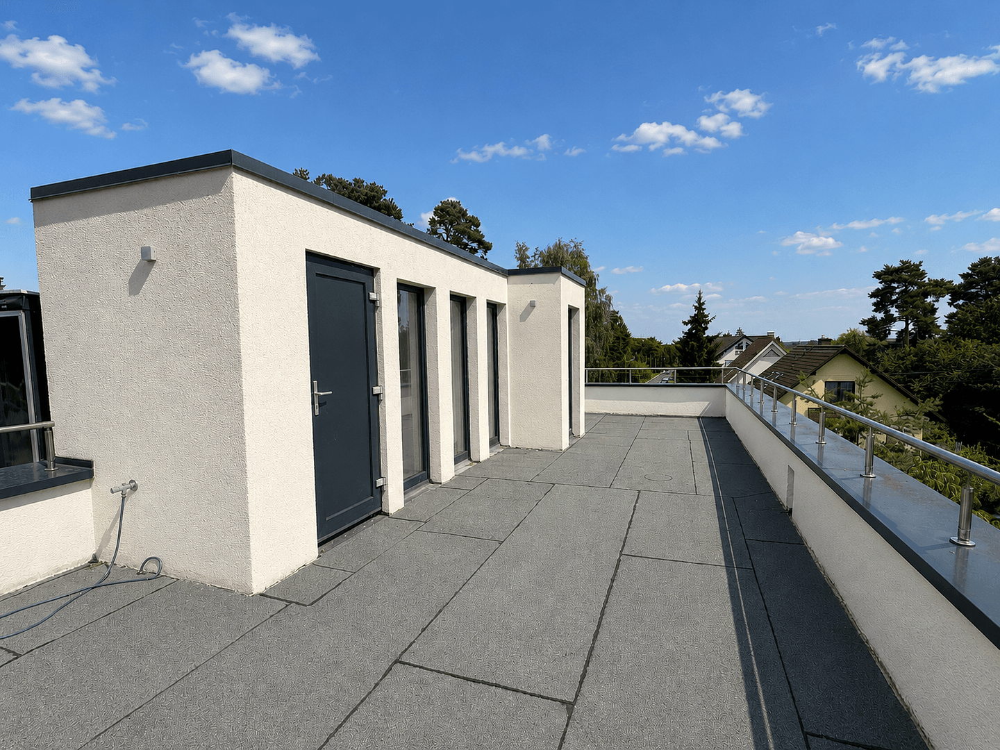 Prodej domu 150 m², pozemek 394 m², Enkenbacher Weg 106, Berlin, Berlín Prodej domu 150 m², pozemek 394 m², Enkenbacher Weg 106, Berlin, Berlín