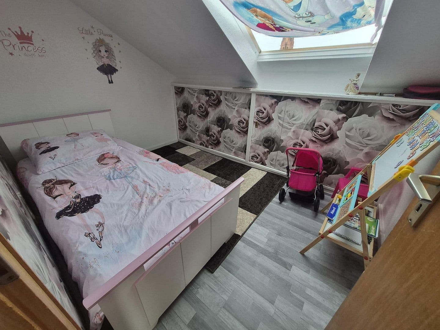 Pronájem bytu 4+kk 86 m², Neumeyerstr. 5, Remscheid, Severní Porýní-Vestfálsko Pronájem bytu 4+kk 86 m², Neumeyerstr. 5, Remscheid, Severní Porýní-Vestfálsko