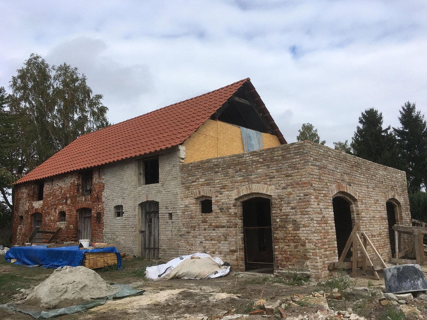 Prodej domu 220 m², pozemek 1.310 m², Mühlenberge, Braniborsko Prodej domu 220 m², pozemek 1.310 m², Mühlenberge, Braniborsko