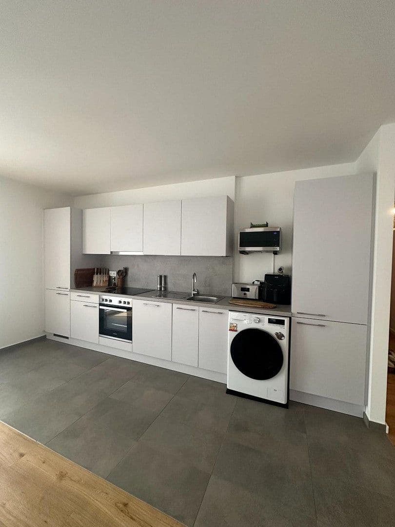 Pronájem bytu 2+1 70 m², Frankfurt am Main, Hessen Pronájem bytu 2+1 70 m², Frankfurt am Main, Hessen