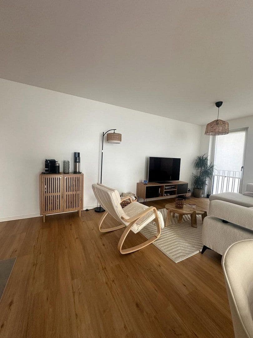 Pronájem bytu 2+1 70 m², Frankfurt am Main, Hessen Pronájem bytu 2+1 70 m², Frankfurt am Main, Hessen