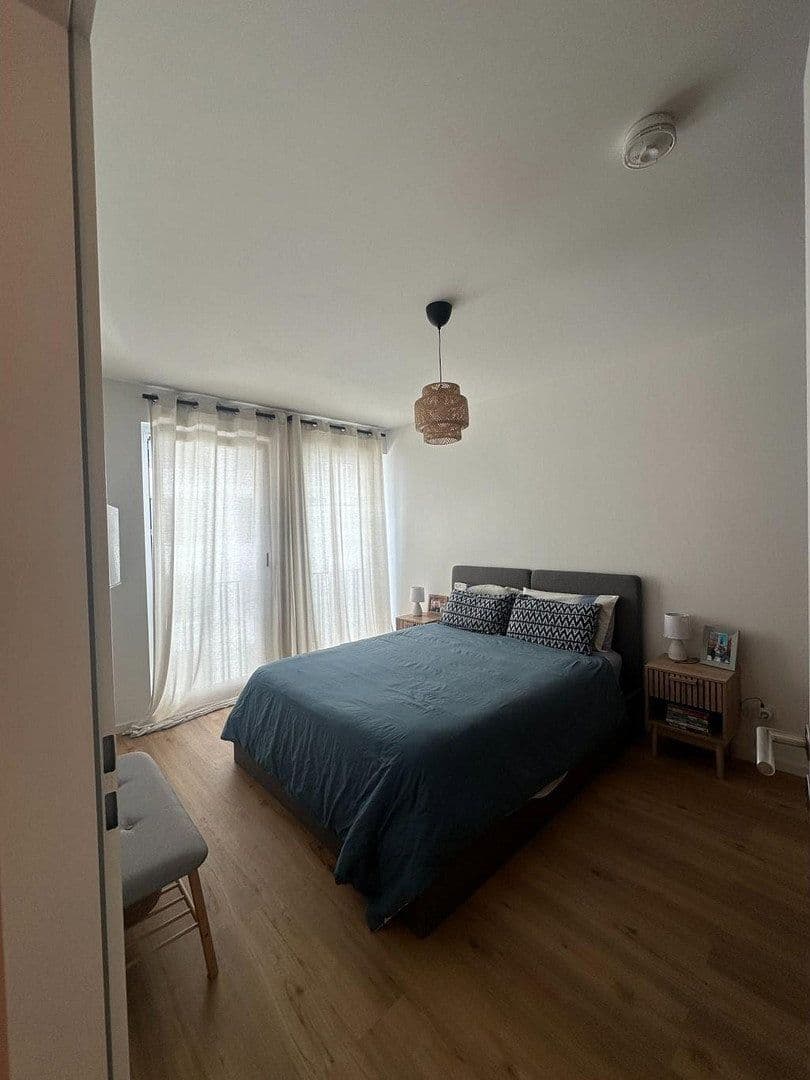 Pronájem bytu 2+1 70 m², Frankfurt am Main, Hessen Pronájem bytu 2+1 70 m², Frankfurt am Main, Hessen